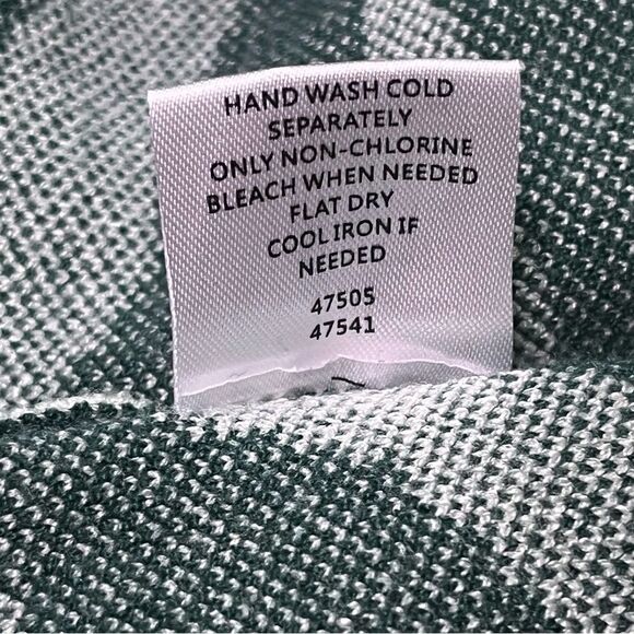 Sugar Lips Zebra Print Crew Neck Sweater Green Size XS - Picture 6 of 6